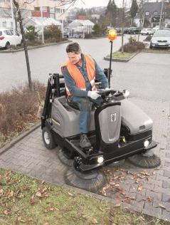 哈尔滨驾驶式扫地机