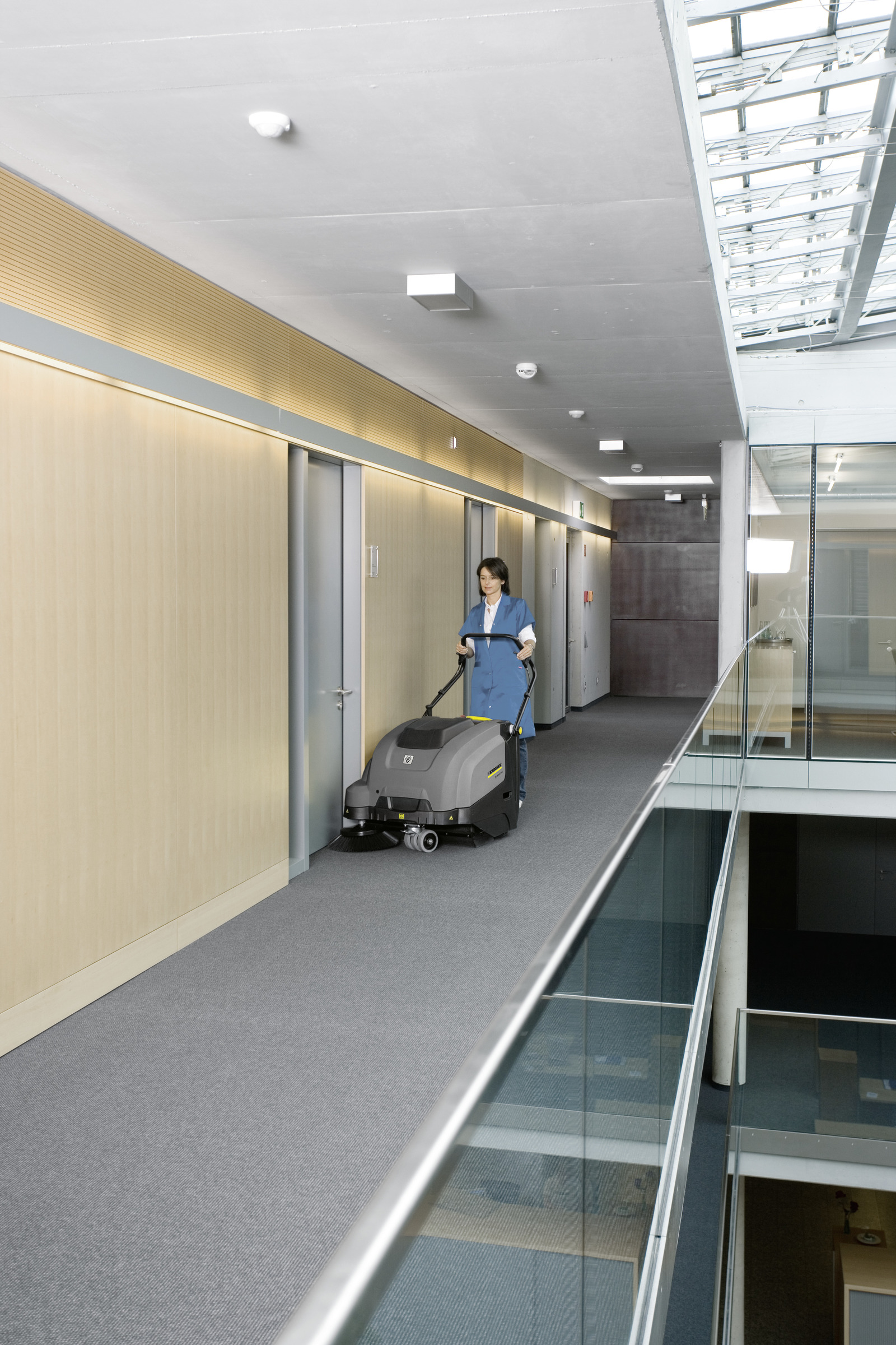 手推式吸尘扫地机